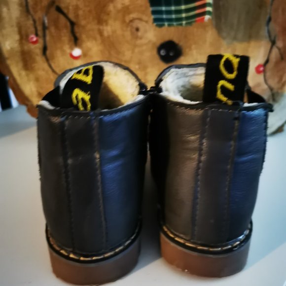 Toddler fall/winter boots - Picture 3 of 4